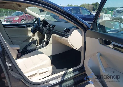 2019 Volkswagen Passat 2.0T Se R-Line z USA, uszkodzony, nr VIN 1VWMA7A37KC011771